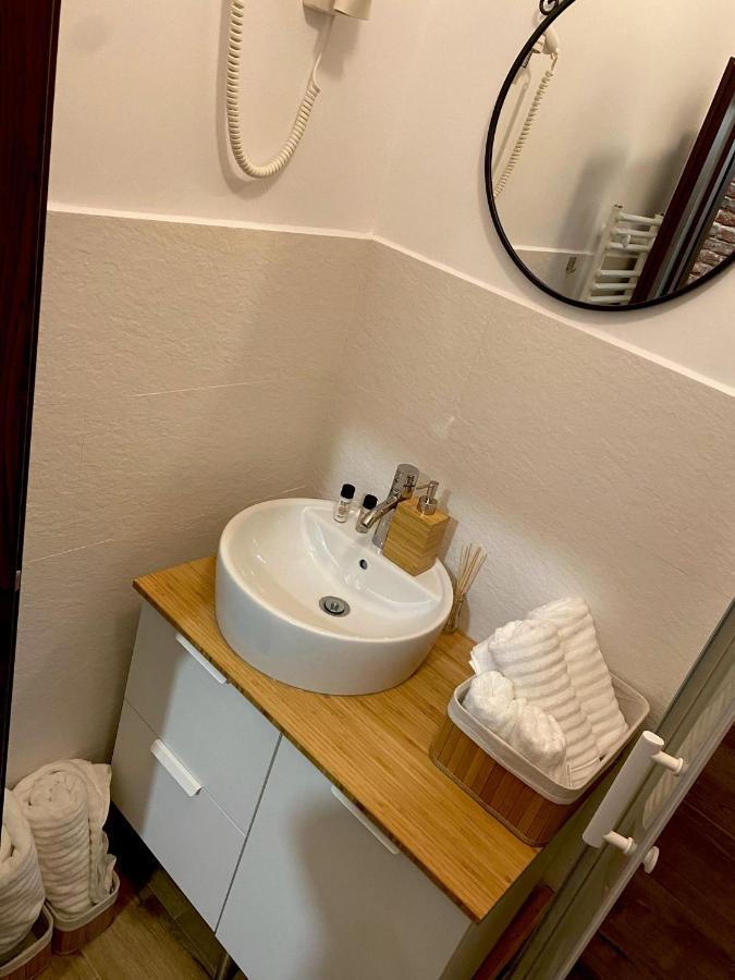 Asha Apartament *